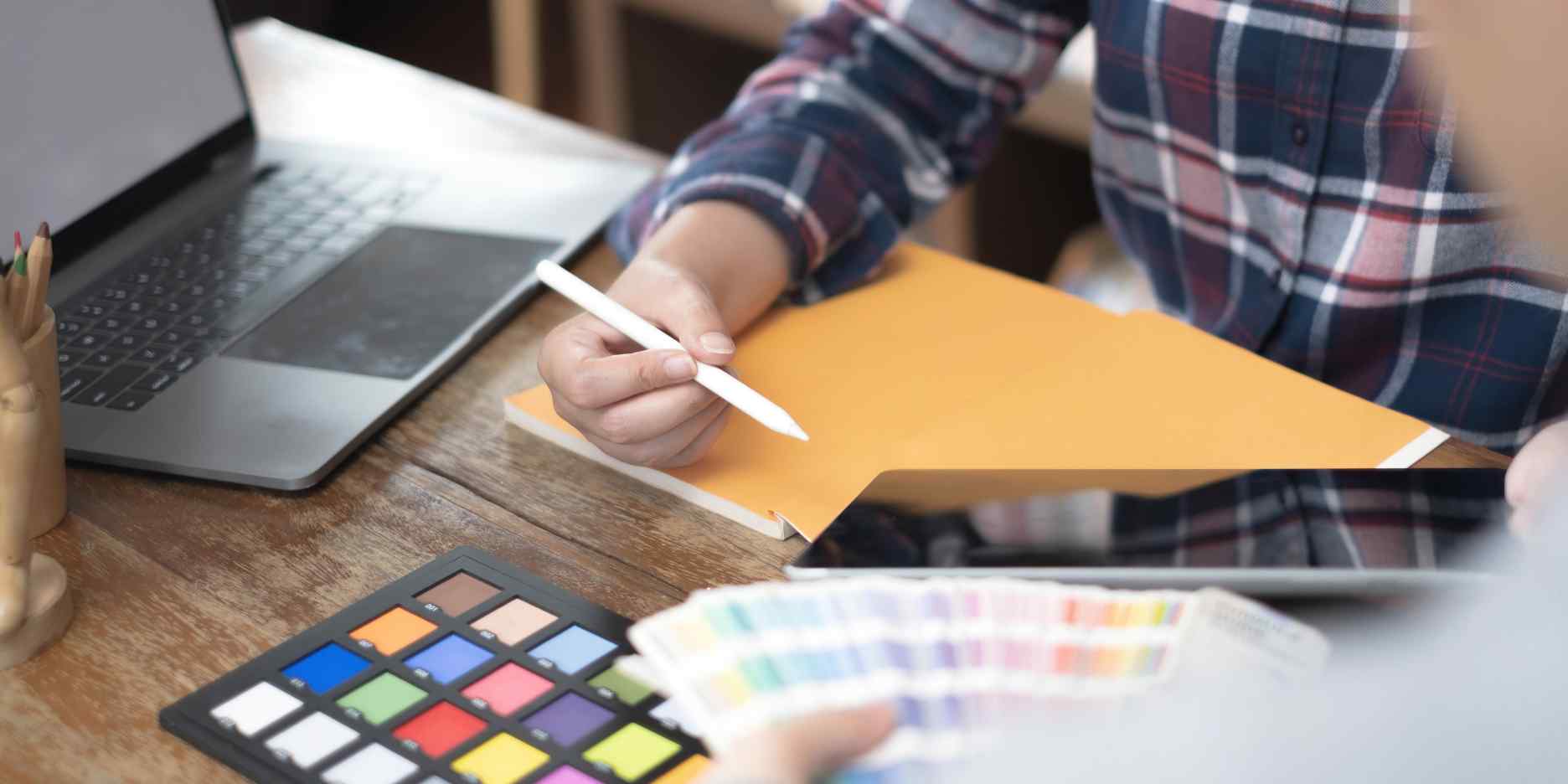 Graphic Design Trends 2023 Are Shaping the New Reality Team Of Creative Graphic Designer Working On Color W86Y3MM